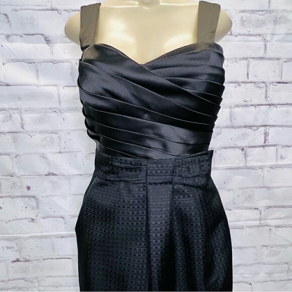 Max & Cleo black cocktail dress - Picture 3 of 9